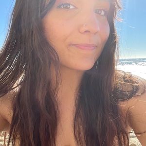 Meet your Posher, Alizae